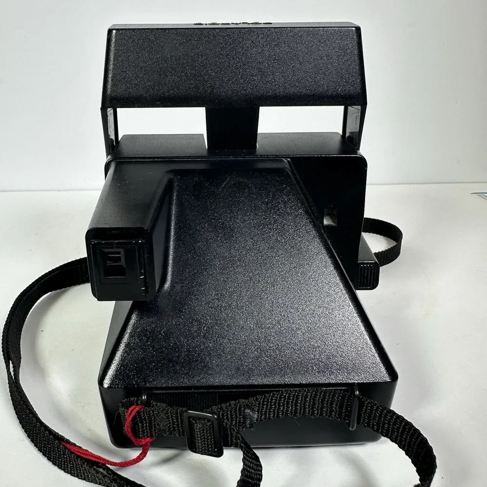 Vintage Polaroid 600 Land Camera Autofocus 660 Strap Untested Missing Eye Piece